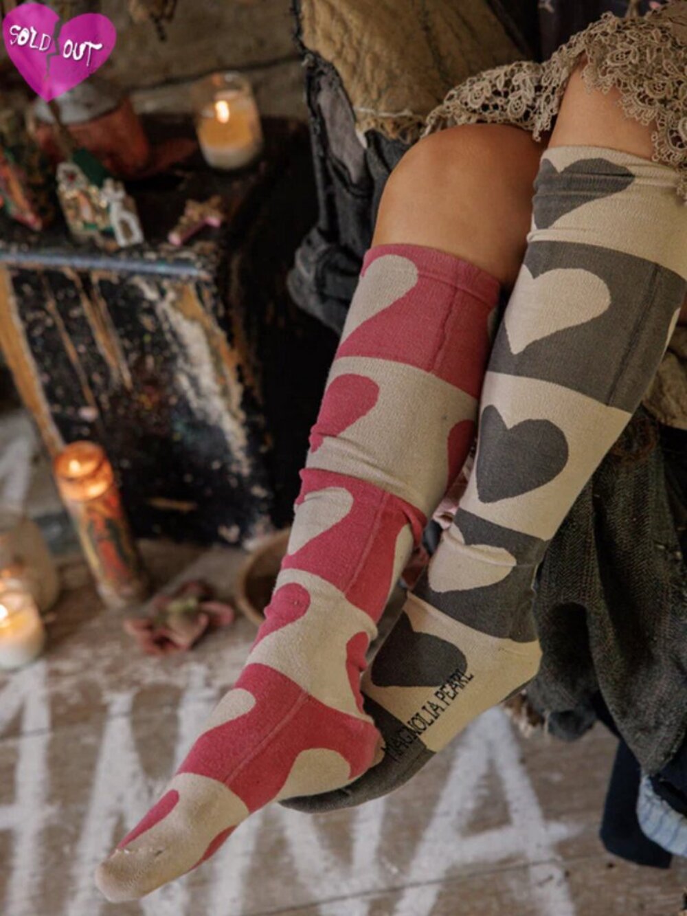 Magnolia Pearl Heart Socks - Queen Of Hearts Socks NWT - Picture 4 of 4